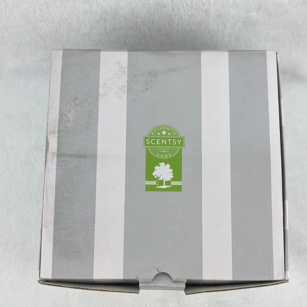 Scentsy Birds of a Feather Full Size Wax Warmer New